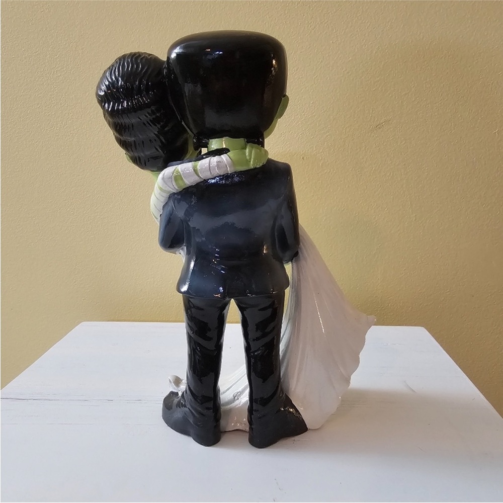 Goblin & Ghoul Frankenstein and His Bride Figurine - Picture 5 of 11
